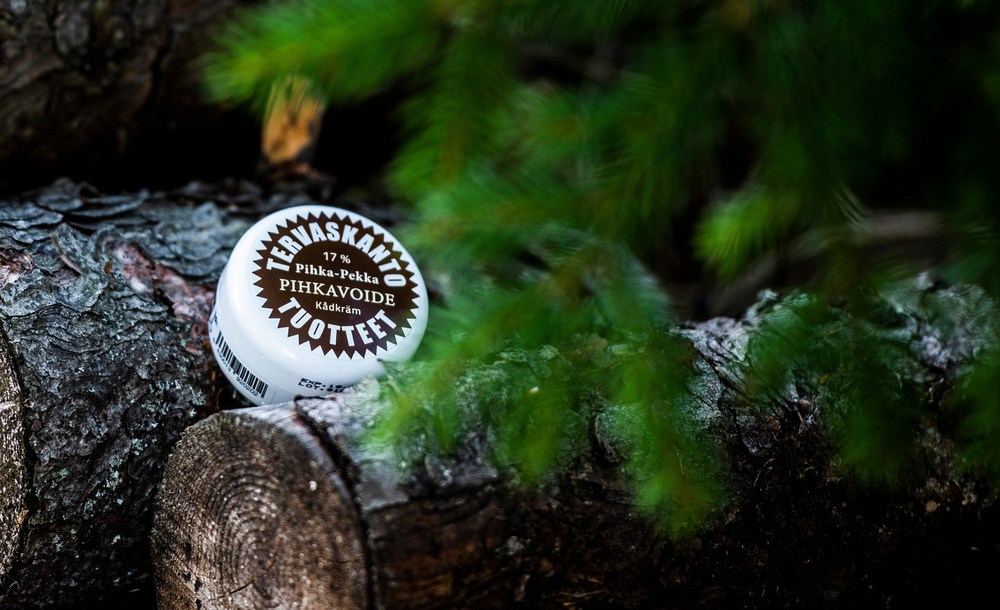 Pihkavoide talvi-ihon pelastajana – näin pihkatuotteet hoitavat kuivaa ja atooppista ihoa